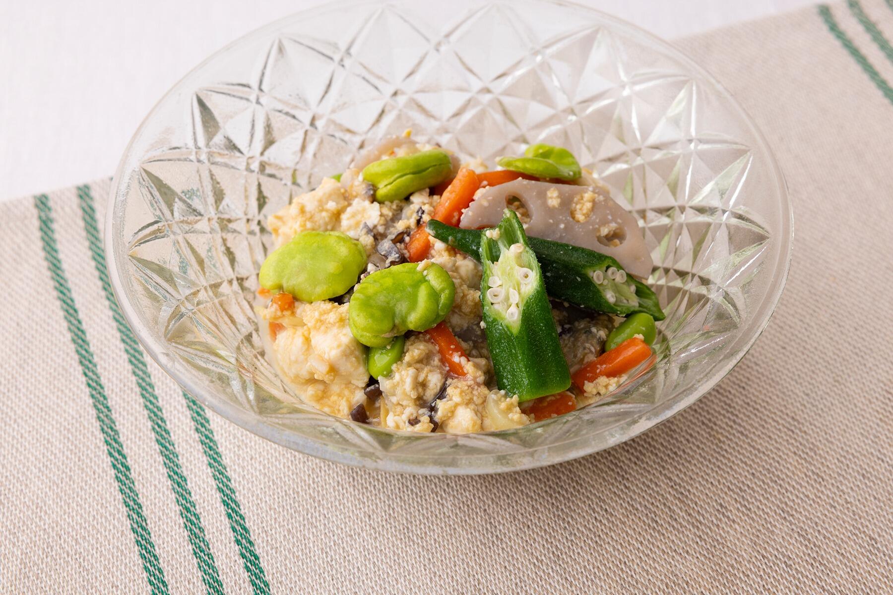 「あさりとそら豆のコク旨くずし豆腐」は、ほっとするやさしい味わい。