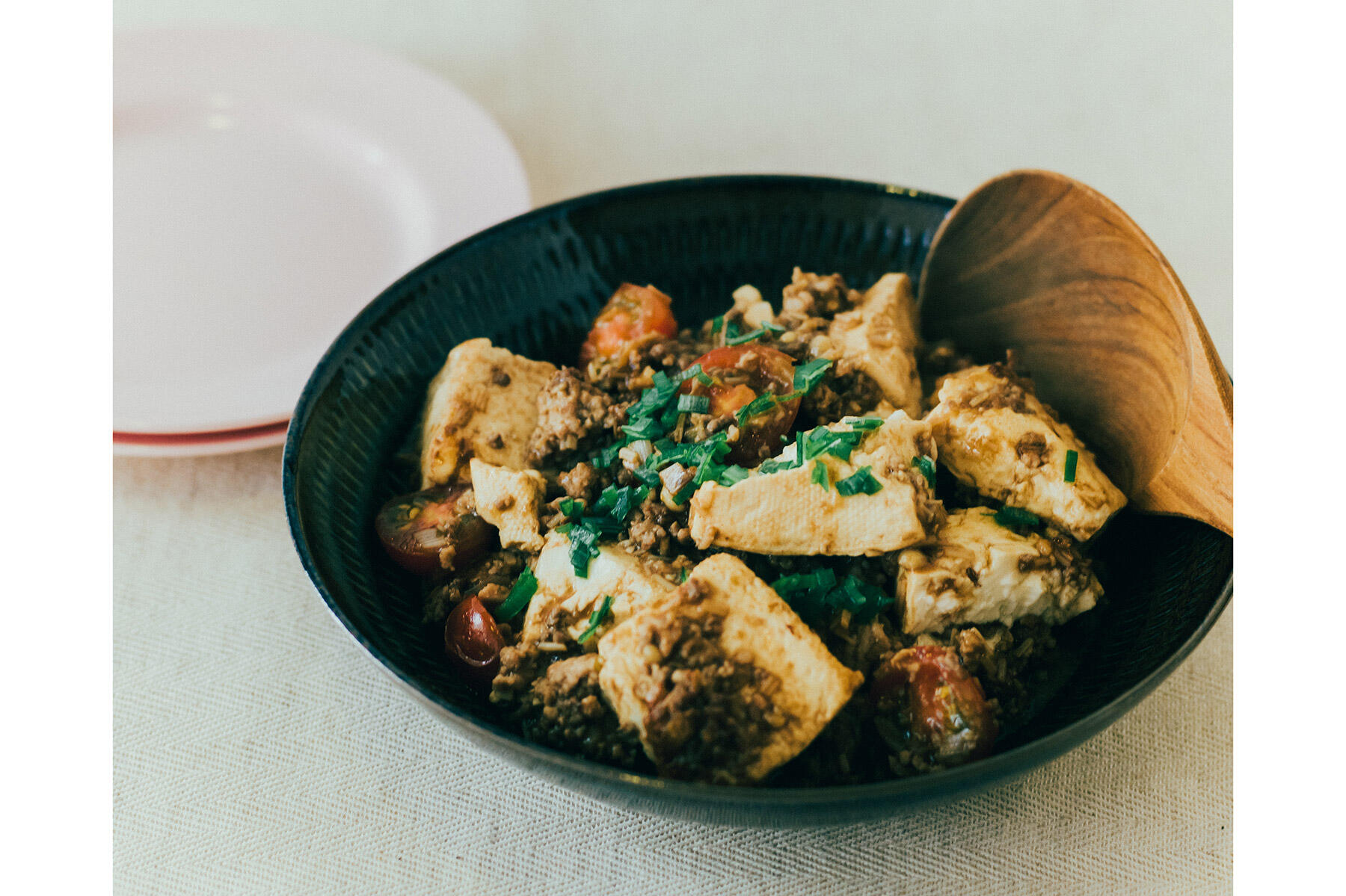 香味野菜が効いた“シナモン香る肉豆腐”