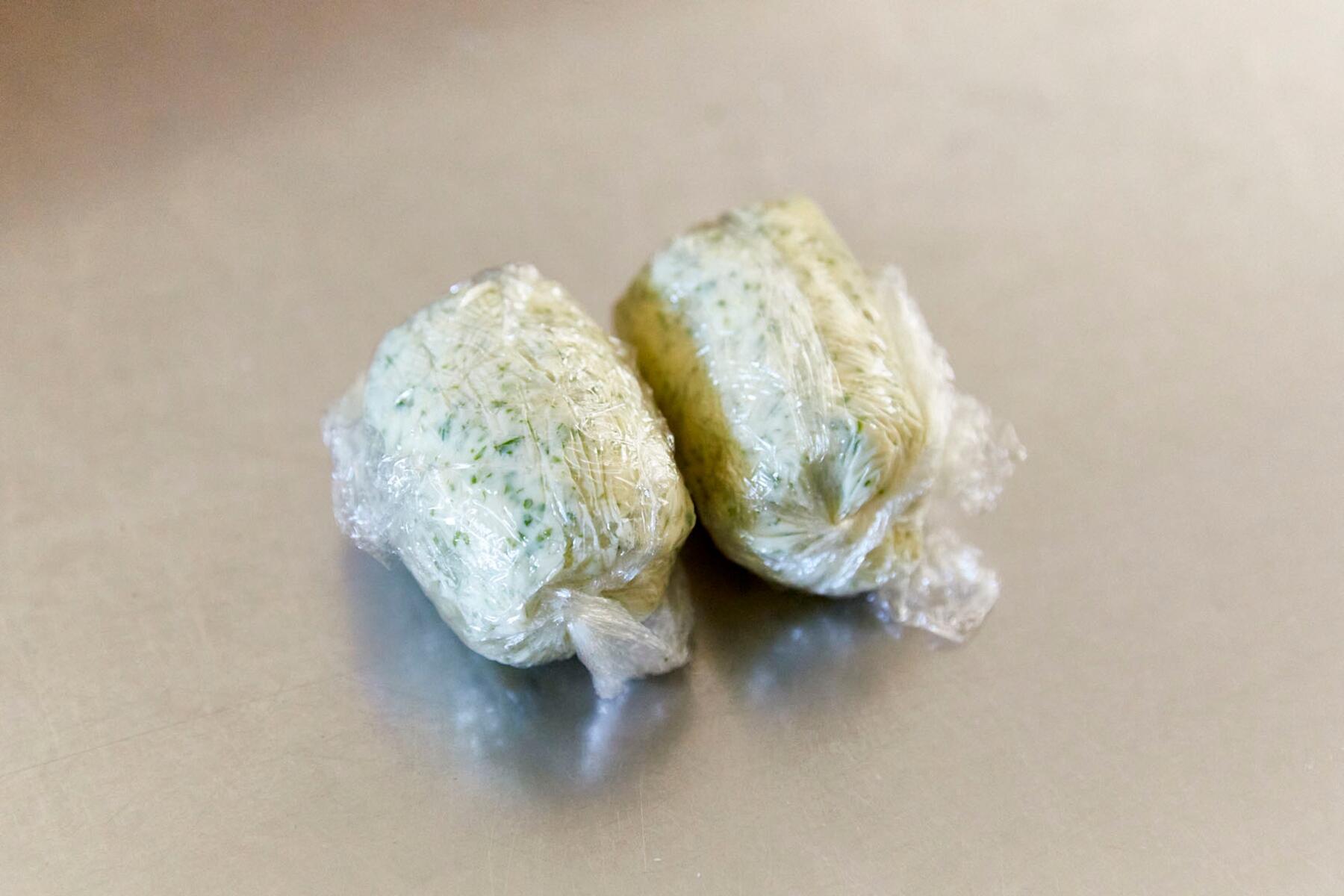 バターを仕込む