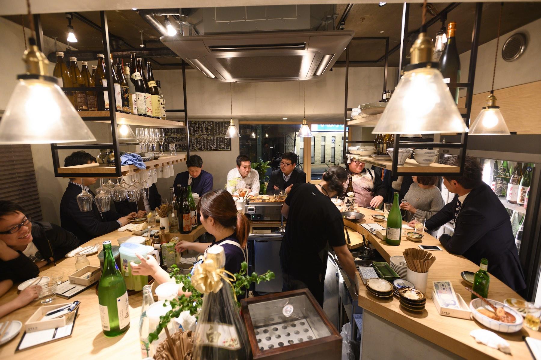 三軒茶屋に「マルコ」、「ニューマルコ」と、着席の姉妹店がある。