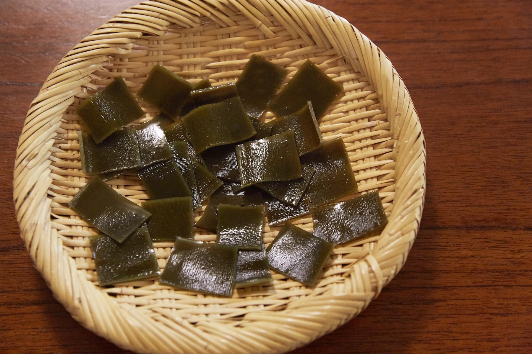 出汁がらは捨てないでストック。次回から、たっぷり活用術を紹介します。お楽しみに!