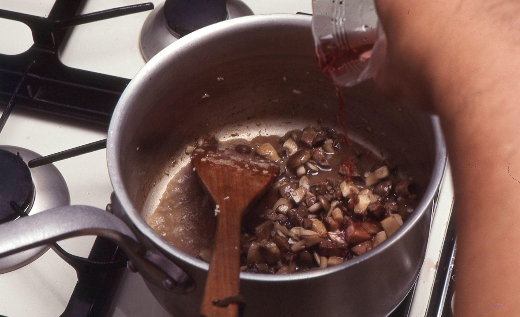 ブランデーを入れる