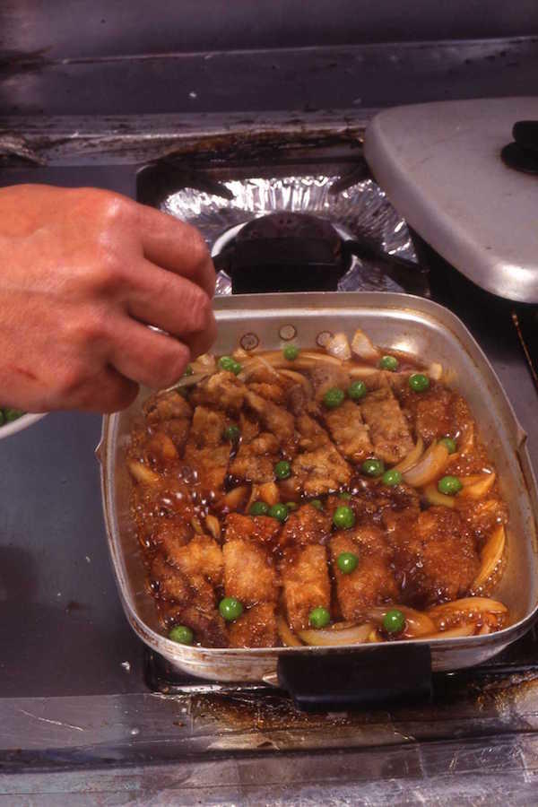 グリンピースをのせる