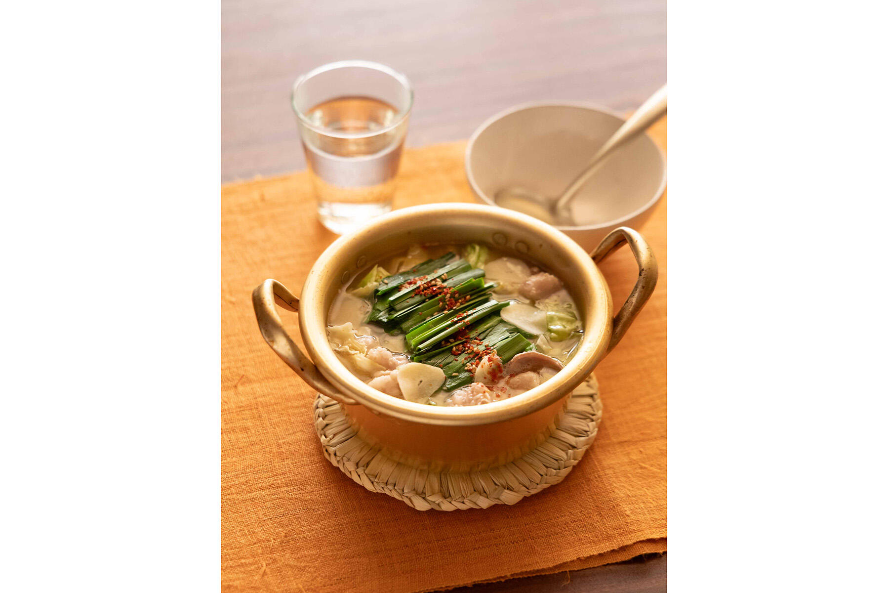 シンプルだけど味わい深い「ひとりモツ鍋」