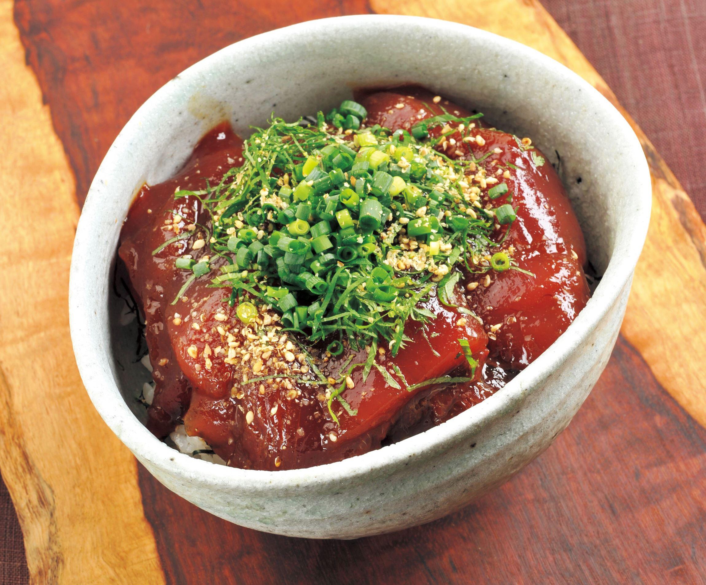 酒が進む酒場の海鮮丼
