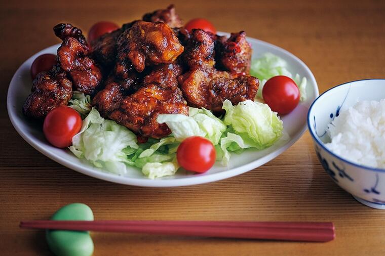 【ガツンと揚げ物】秘伝のタレ使いで旨味爆発！白飯も酒も進みまくる「御飯家」の若鶏の唐揚げレシピ