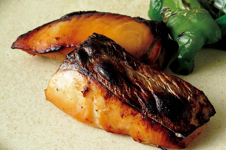 【ロカボレシピ】甘くないキリッとシャープな味わいの「サワラの味噌潰け焼き」(1人分の糖質4.1g)