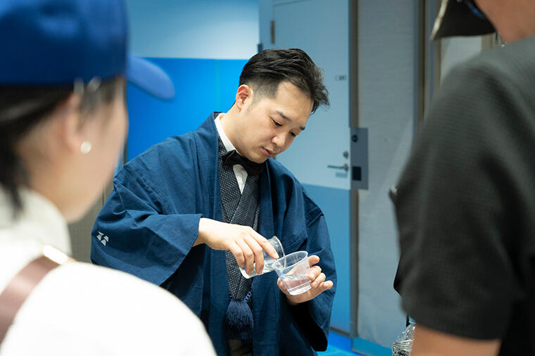 温度や手順を自在に変えて繰り出される多彩な焼酎のお湯割りに感動！宮崎「國酒 松」が極める"湯割り道"とは？／「酒屋が選ぶ焼酎ふぇすてぃばる」レポートvol.3