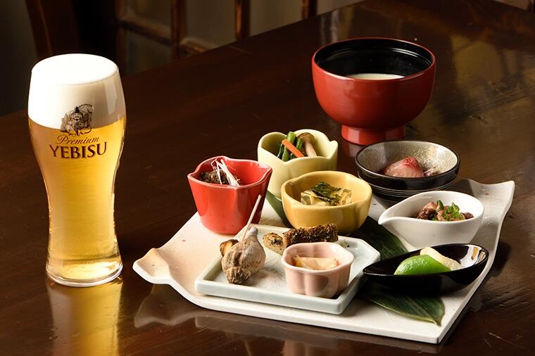 名居酒屋の料理と、極上のヱビスに和む。