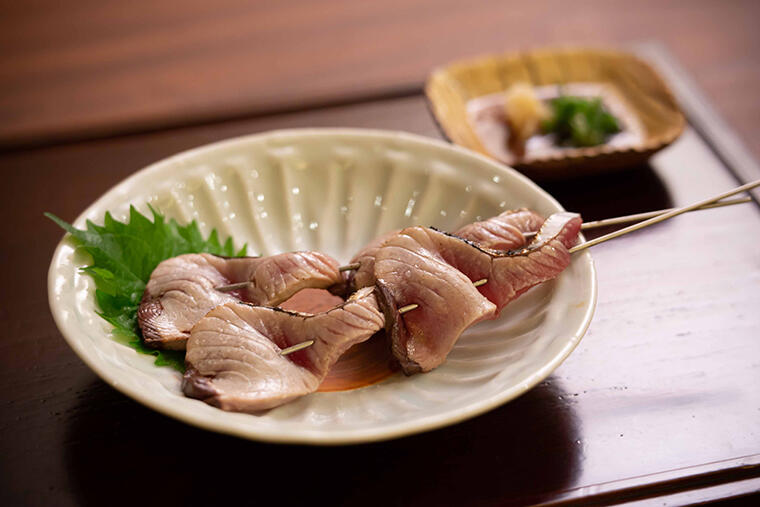 お刺身を焼くだけで盛り上がる「炙りかつお」