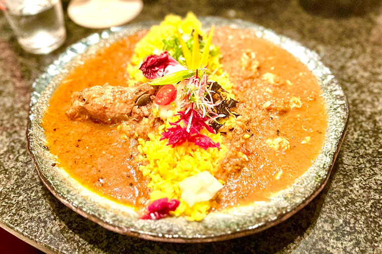 具材とスパイスの相乗効果に鳥肌が立ったカレー|松尾貴史のカレードスコープ(55)