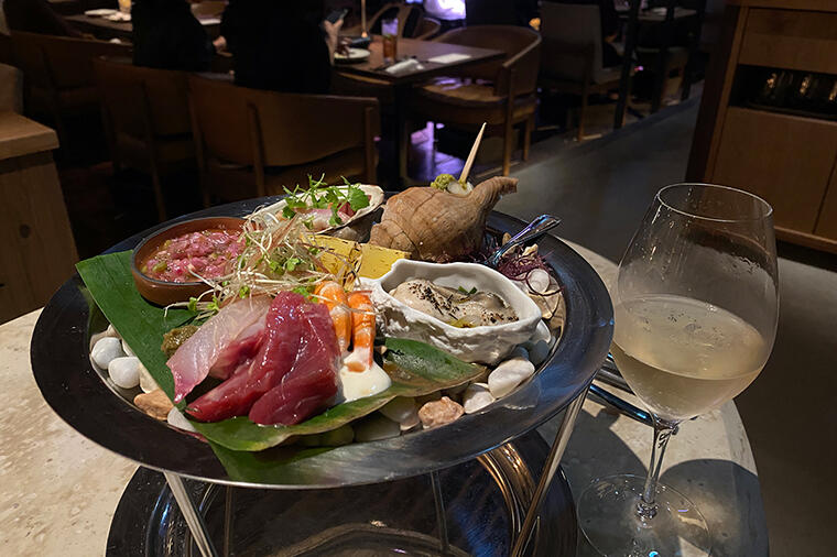 フムス、フリット、ガンボ......でワインが止まらない!@BLUE NOTE PLACE|編集長・植野の食日記 2023年6月5日(月)