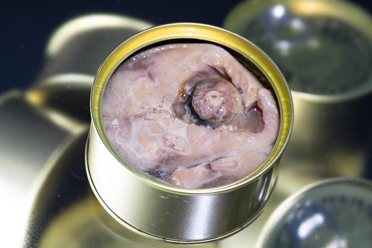 究極の缶詰!1キロ超級の金華さば水煮缶