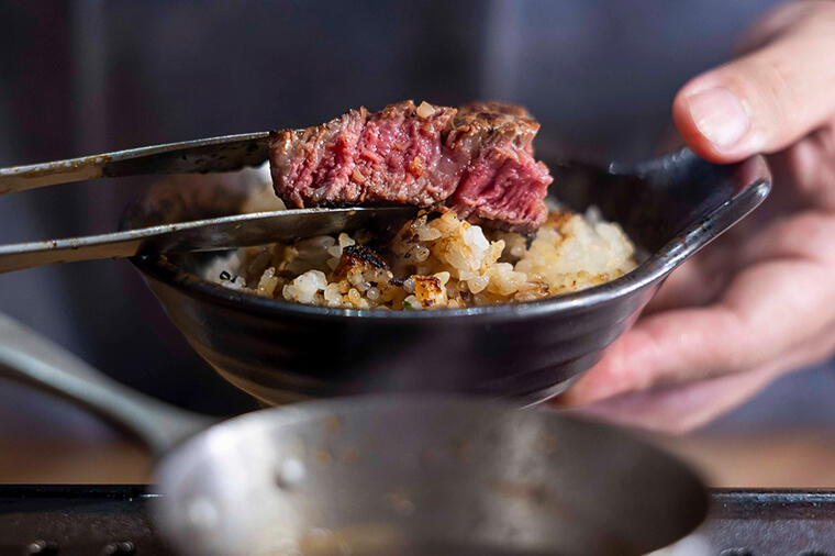 【駅徒歩1分「荻窪焼肉 さく」のお作法】夏バテ知らずのトリプルガーリックコンボをご紹介!
