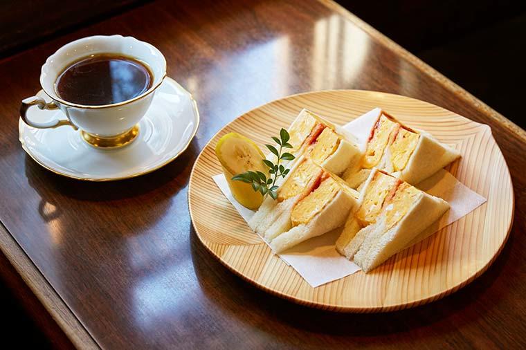 「珈琲蘭館」のエッグサンドと、珈琲。