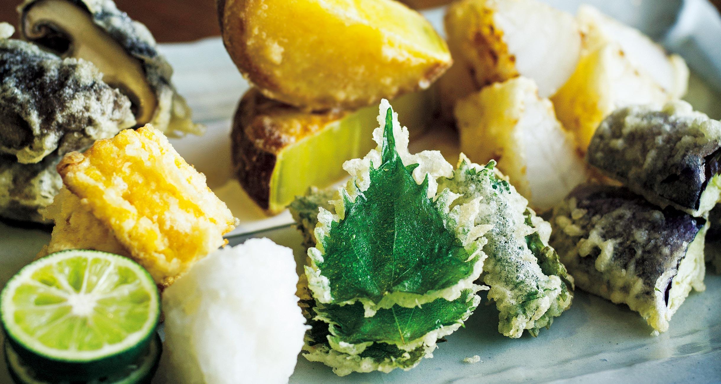 旨味たっぷりジューシーな 椎茸の天ぷら 家庭で 野菜天ぷら をおいしく揚げる方法 公式 Dancyu ダンチュウ